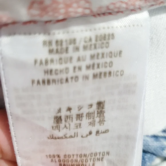 Y2K GUESS Jeans Boyfriend Distressed Button Fly 100% Cotton Denim Jeans Size 30 - Picture 15 of 15